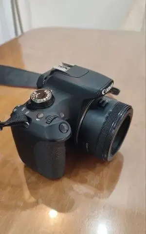 دوربین کنون 1200D دست دوم