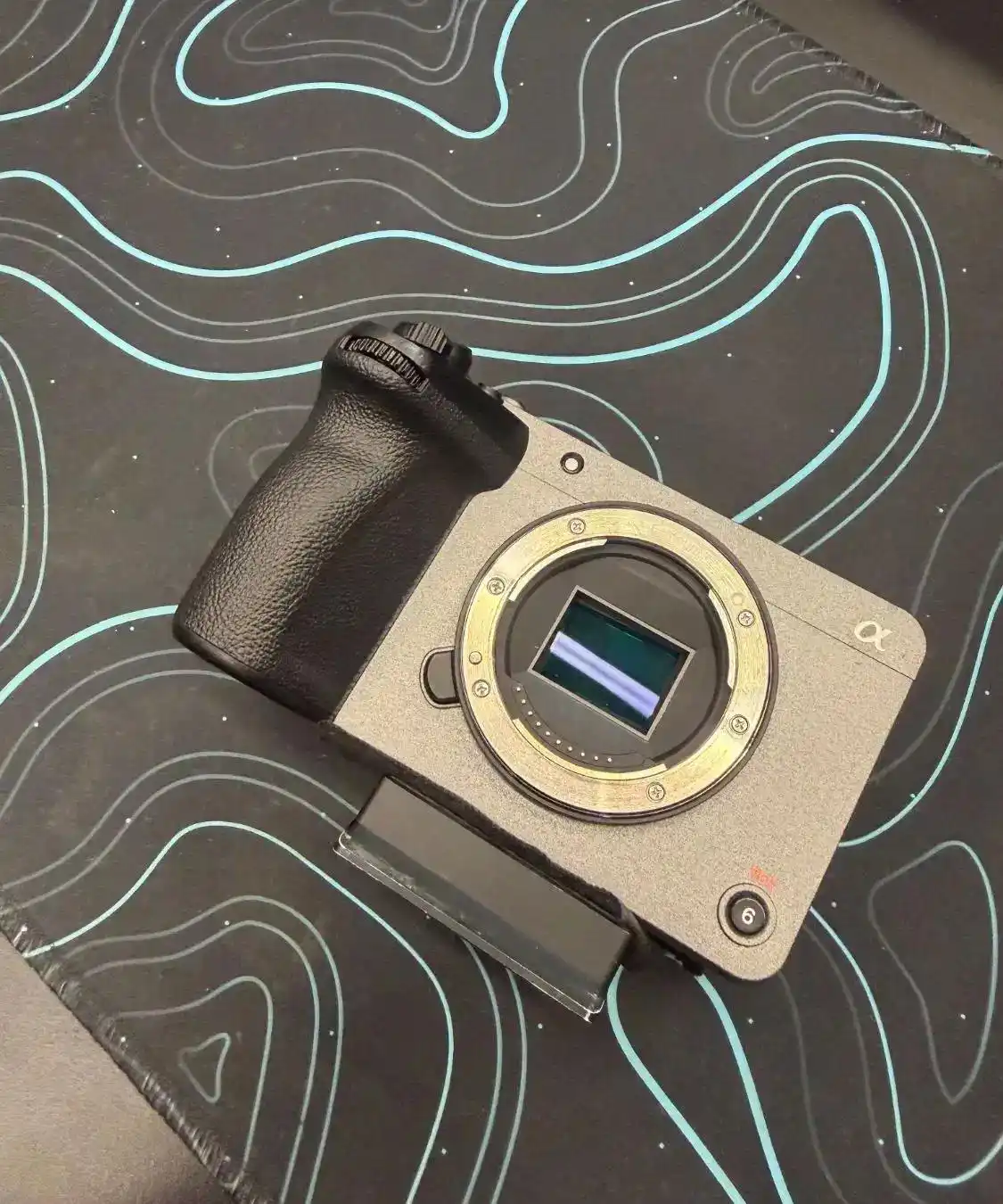 دوربین سونی FX30 دست دو