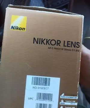 Nikon D3500+پایه دوربین kingJoy دست دوم