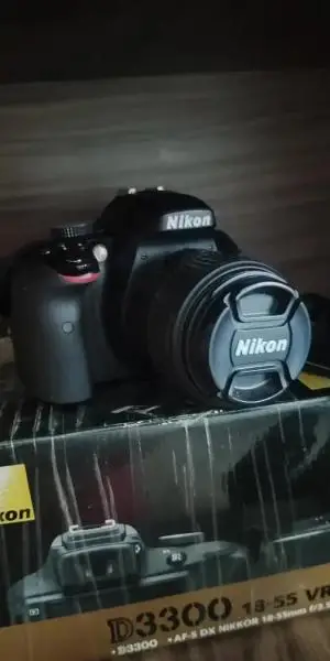 دوربین عکاسی نیکونD3300.لنز سیگما دست دوم
