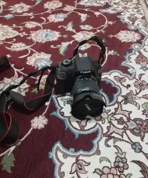 دوربین Canon 1200D دست دوم