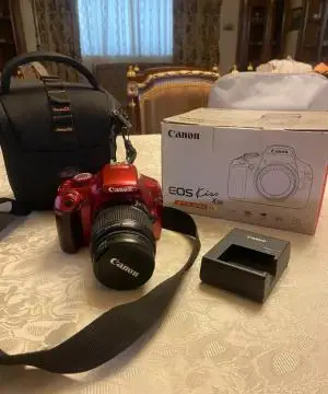 دوربین کنون در حد آکبند دست دوم