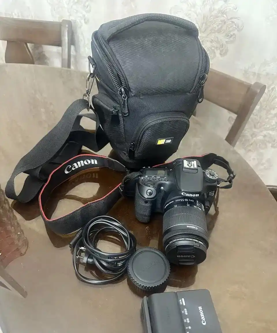 دوربین ۷۰ دی کنون لنز ۵۵ canon 70d با وسایل دست دو