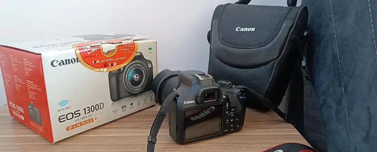 دوربین کنون ۱۳۰۰d لنزmm18-55 دست دو