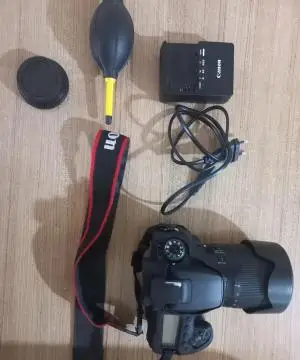 دوربین کانن 90d با دو لنز دست دوم