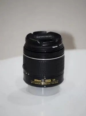 لنز حرفه ای  نیکون 55-200 میلیمتر  دست دوم