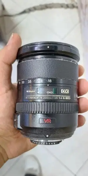 لنز همه کاره نیکون 200-18 Nikon برای دوربین عکاسی دست دوم