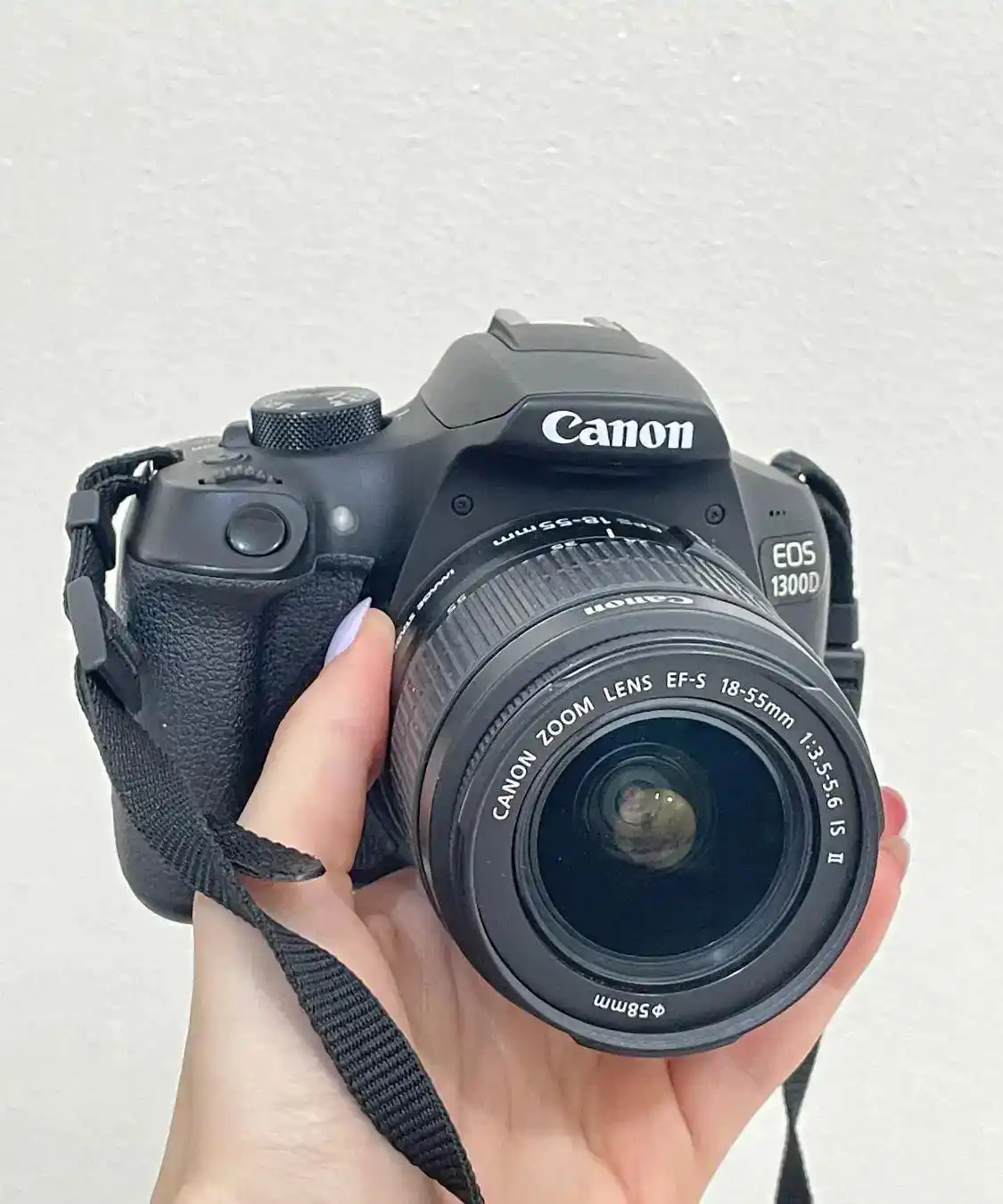 دوربین canon 1300D کاملا نو + کیف دست دو