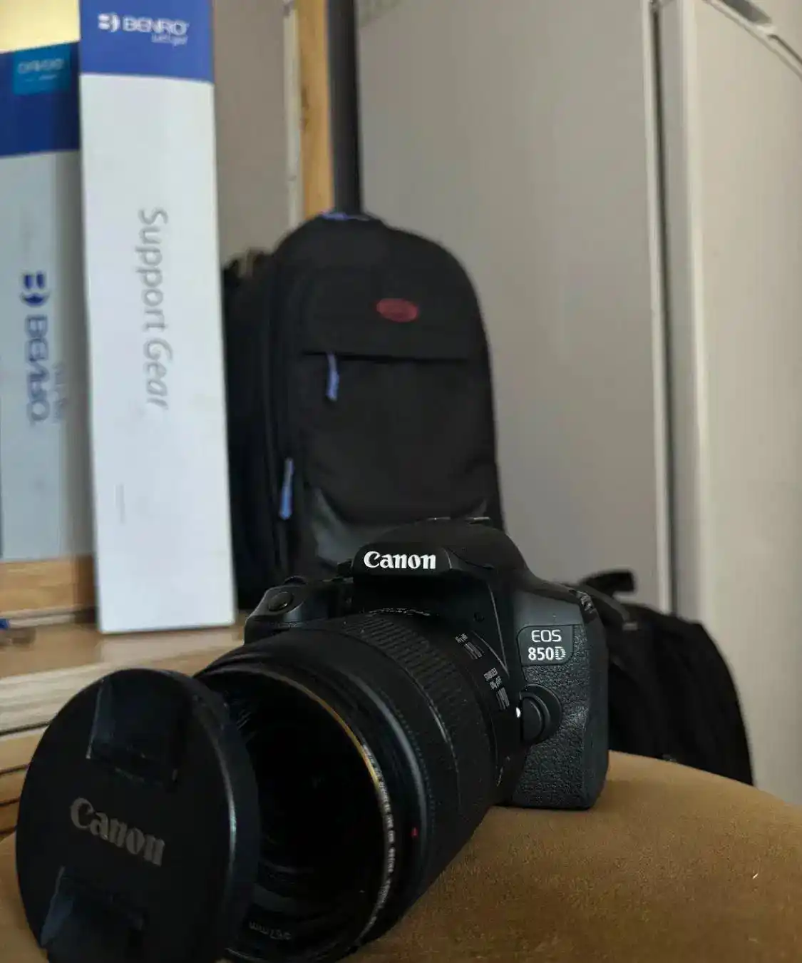 دوربین کنون 850d دست دو