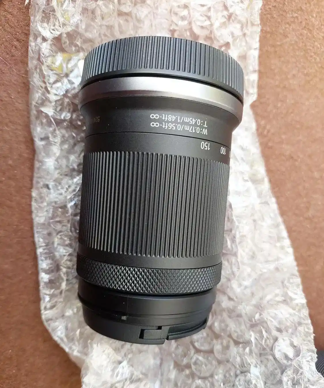 canon R7 با لنز ۱۸ ۱۵۰ دست دو