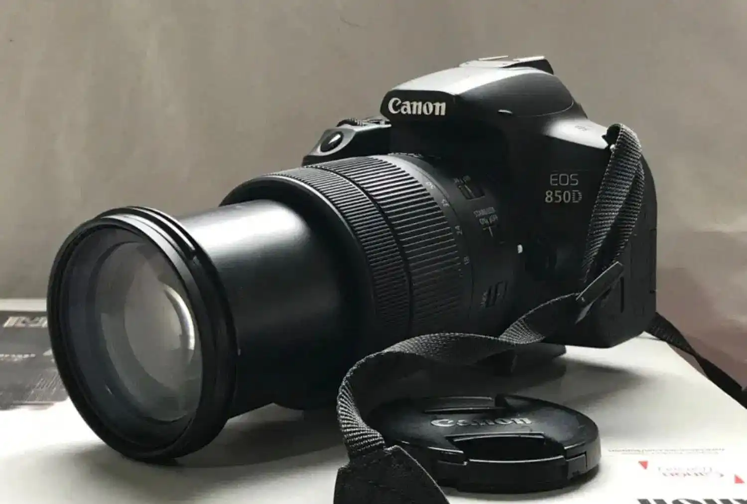 دوربین 850d Canon دست دو