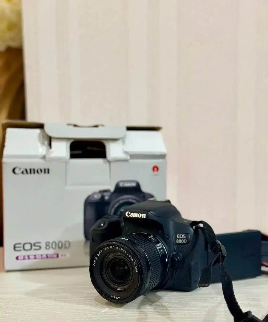 فروش دوربین 800d canon  با لنز 55-18 دست دو