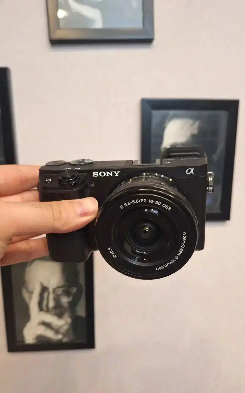 دوربین Sony a6400 با لنز و کیف دست دو