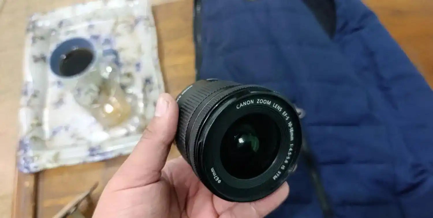 لنز کانن Canon EF 10-18 دست دو