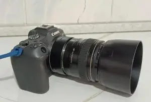 دوربین حرفه ای عکاسی و فیلمبرداریr8 دست دوم