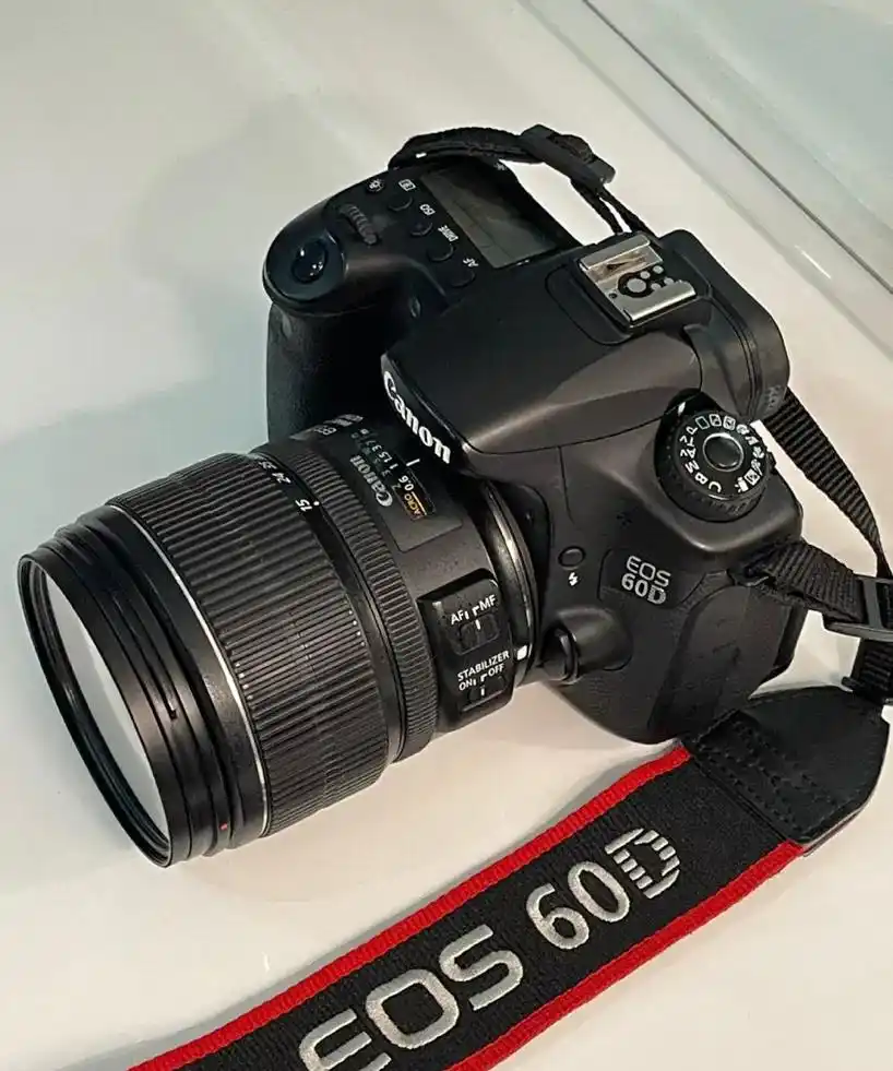 دوربین عکاسی کنون 60D به همراه لنز 15-85mm دست دو