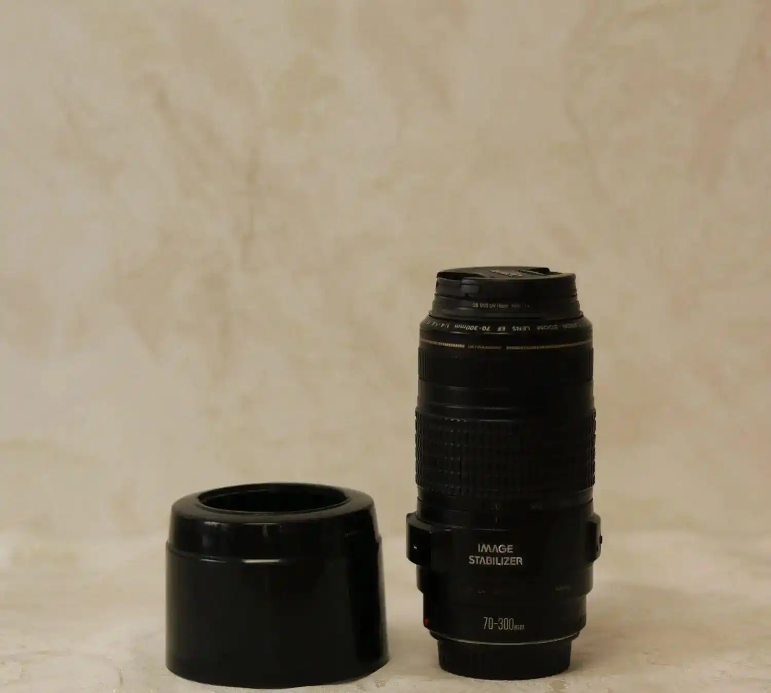 لنز 300-70 دست دو