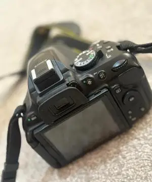 دوربین nikon D5200 دست دوم