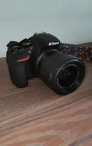 دوربین عکاسی نیکون d5600 دست دوم