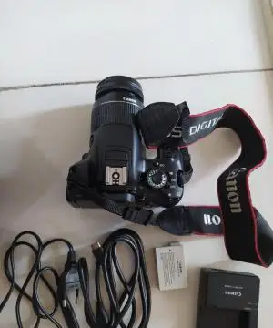 دوربین کنون 650d دست دوم