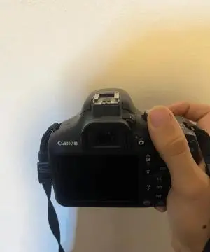 Canon 2000D دست دوم