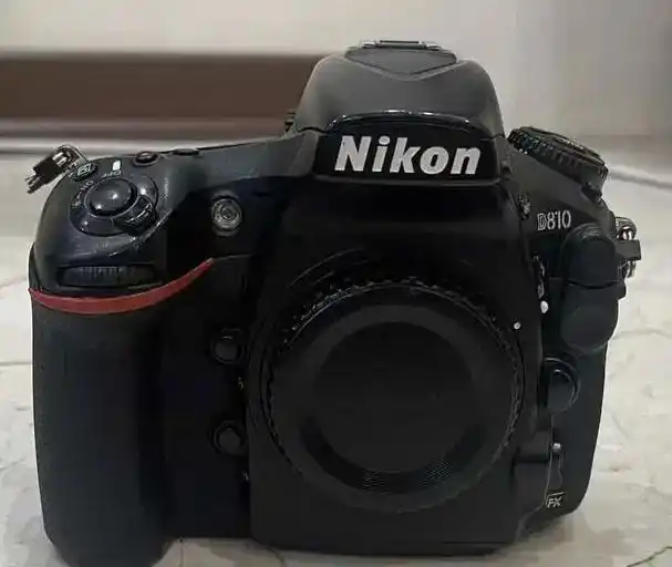 دوربین عکاسی فول فریم نیکون D810 دست دو