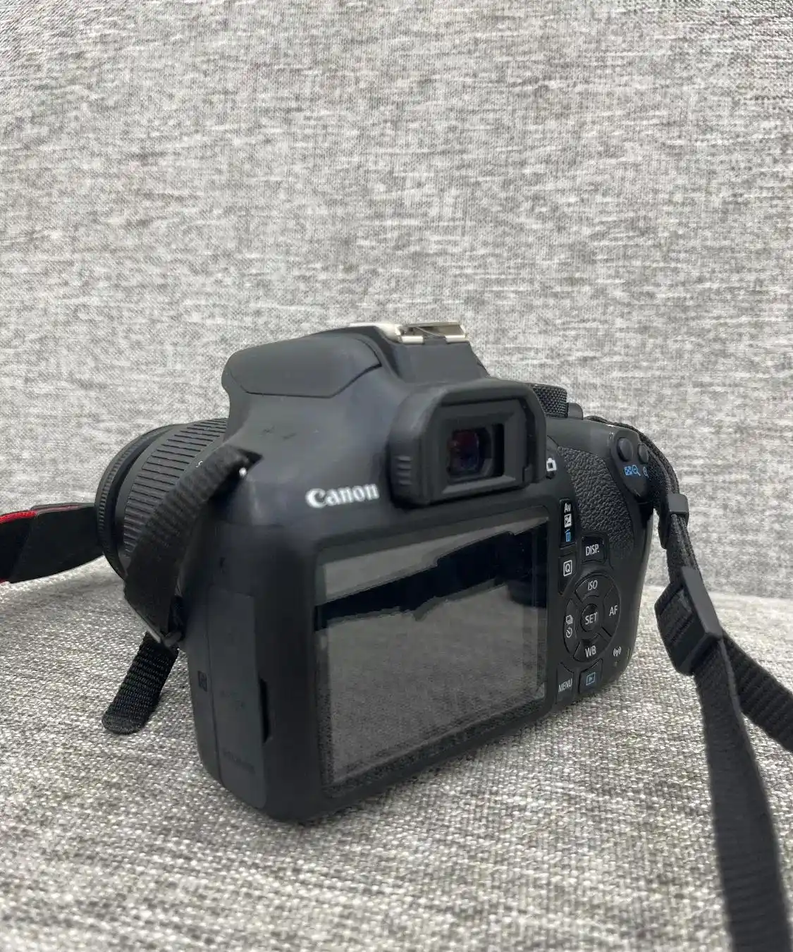 دوربین canon1300D دست دو