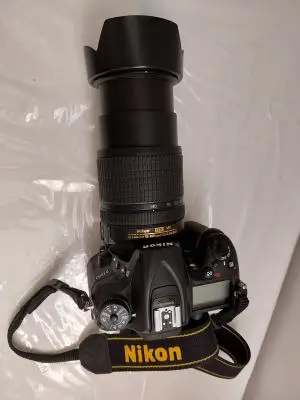 دوربین نیمه حرفه ای نیکون | Nikon D7200+18-140mm دست دوم