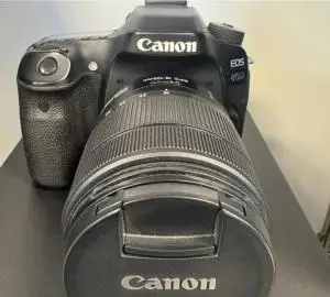 دوربین کنون canon 80d و لنز 50 1/4f و... دست دوم