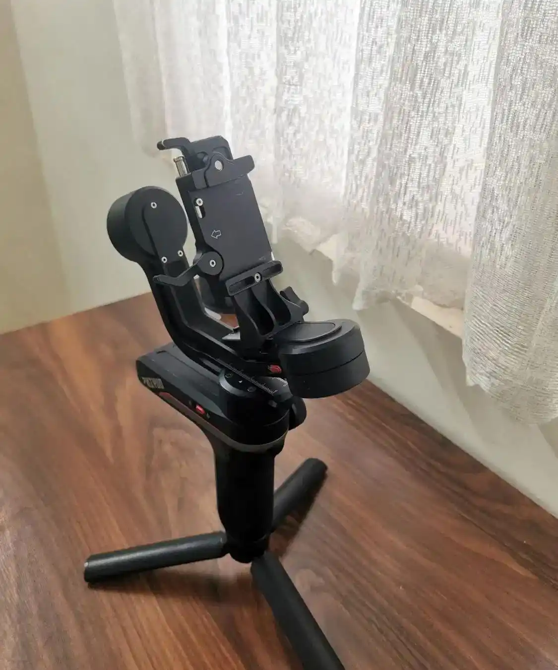 لزشگیر دوربین ویبیل اس، گیمبال weebill S دست دو