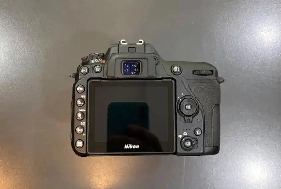 دوربین Nikon D7500 با لنز 50mm f1.8 دست دو