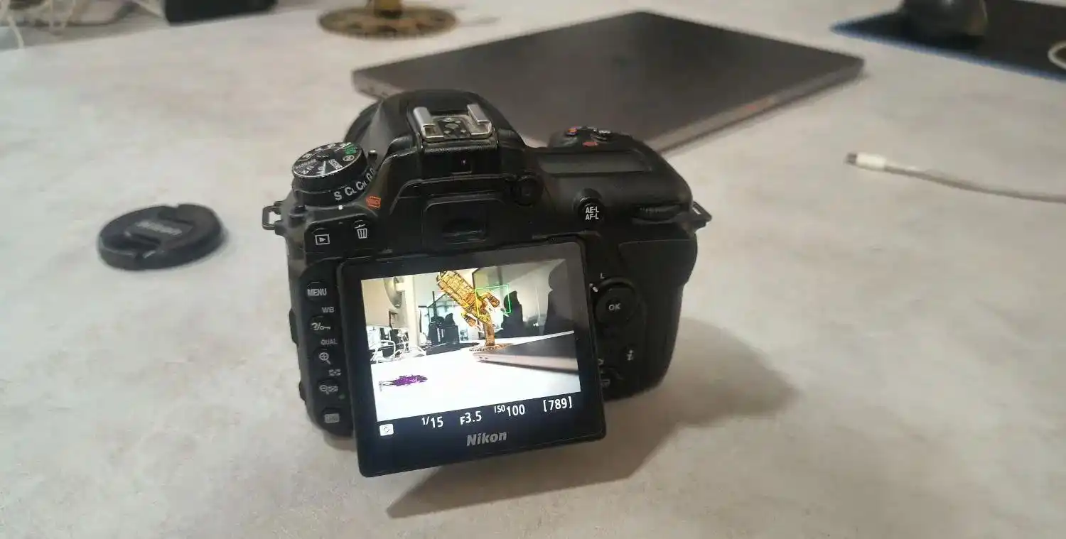 دوربین نیکون Nikon d7500 پنج هزار شات دست دو