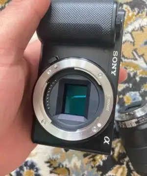 دوربین حرفه‌ای سونی | Sony ZV-E10+16-50mm دست دوم