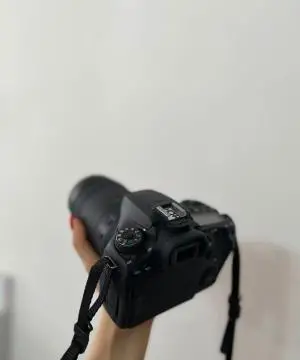 دوربین کنون۹۰D دست دوم