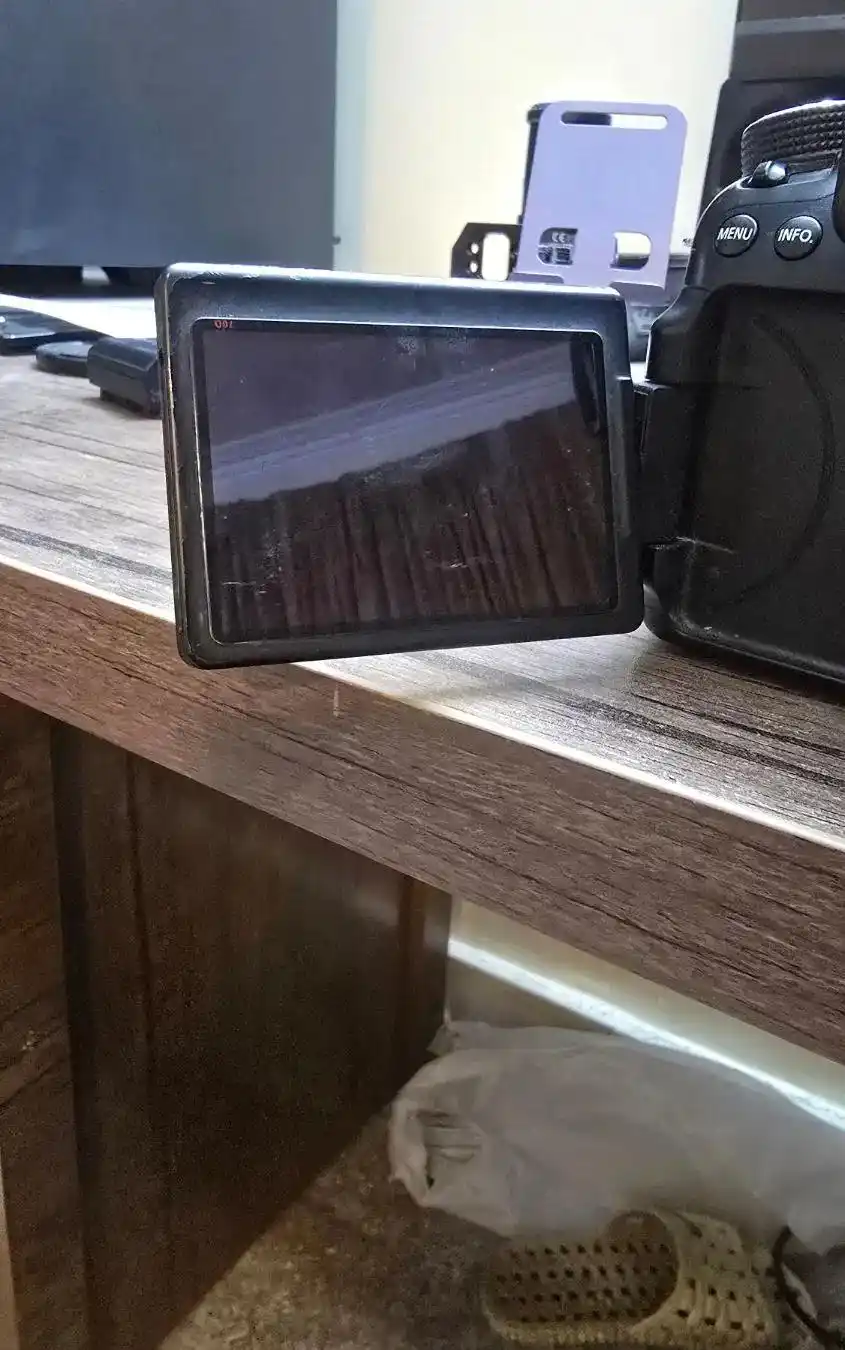 دوربین 70d کنون دست دو