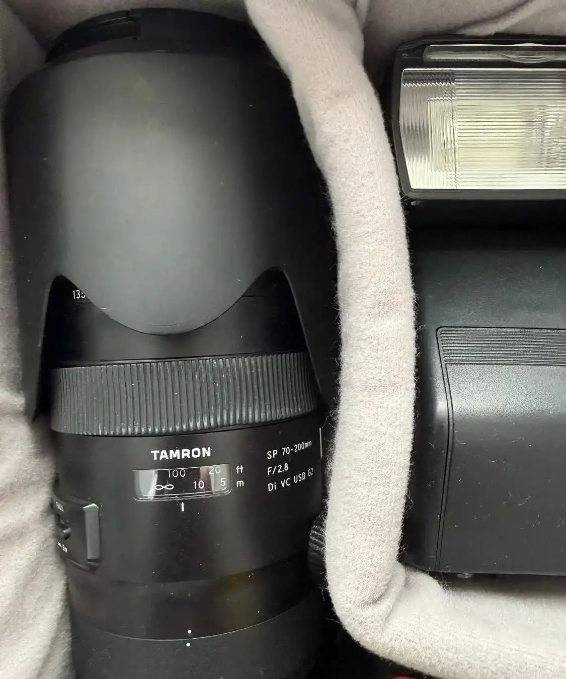 Nikon d810 دست دو