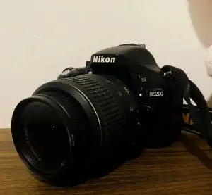 دوربین عکاسی نیکون D5200 دست دوم