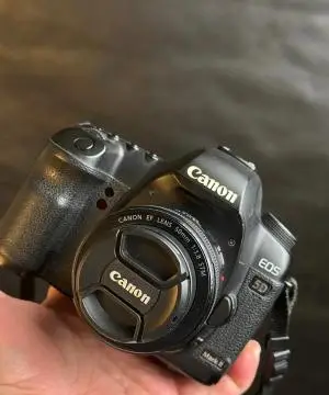کنون5D markIIلنز۱۰۵ ۲۴یاشیکا fx3،کنونt50،یاشیکاmf2 دست دوم