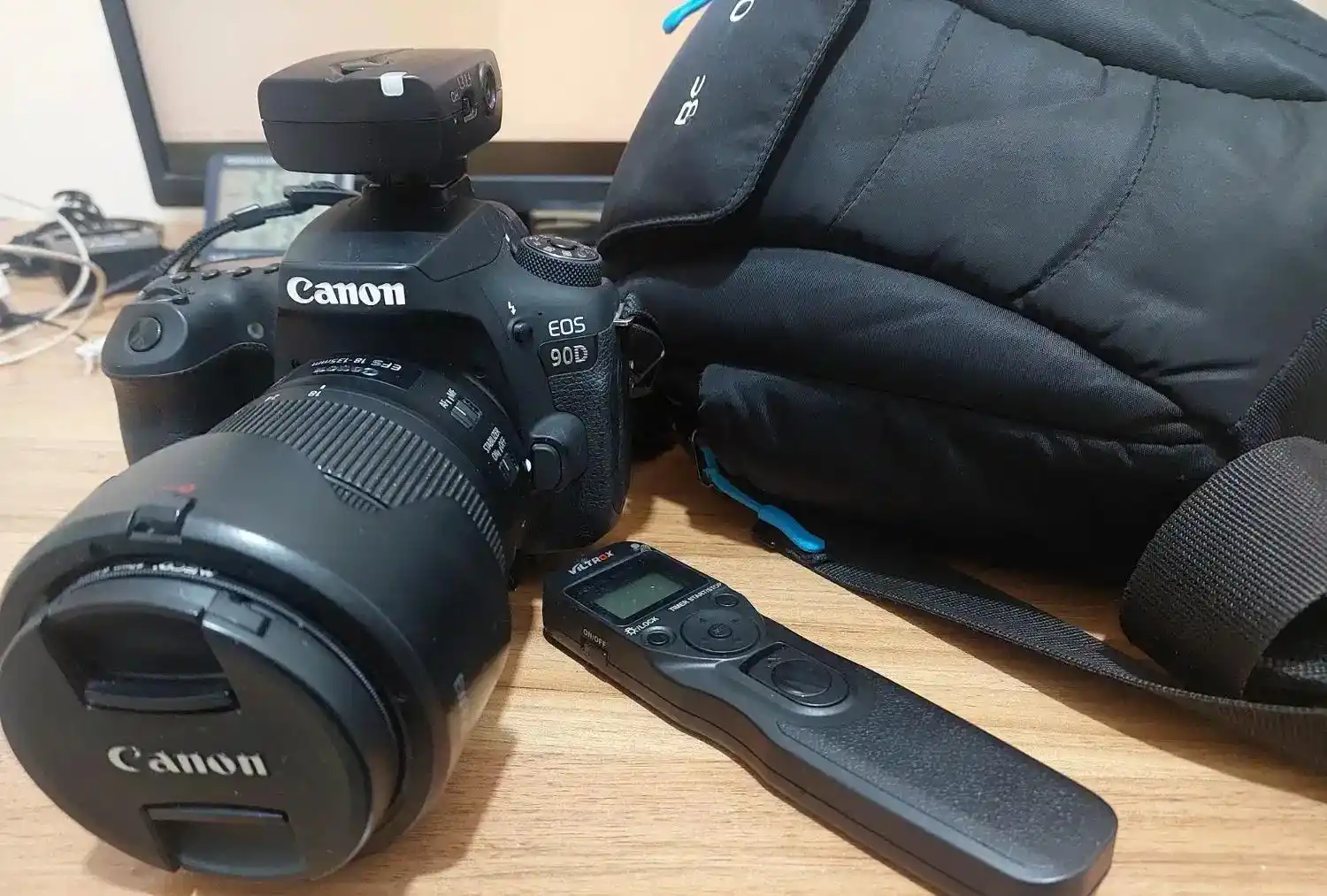 دوربین عکاسی کانن Canon 90D 18-135mm سه پایه و... دست دو