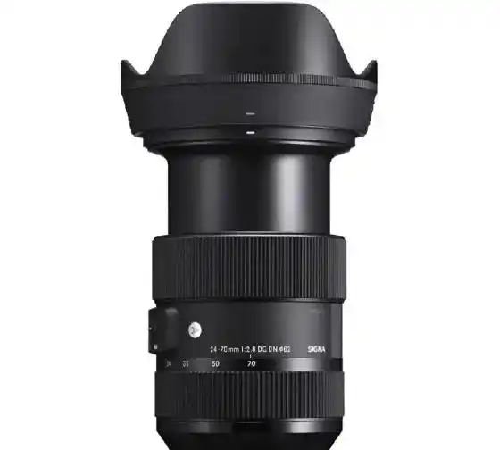 لنز سیگماSigma 24-70mm f/2.8 دست دو