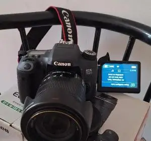 دوربین کنن 760D دست دوم