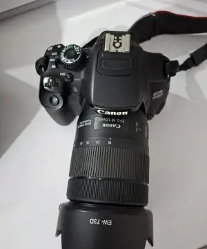 دوربین عکاسی 650D کنون دست دوم
