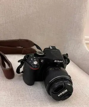 دوربین عکاسی نیکون D5200 دست دوم