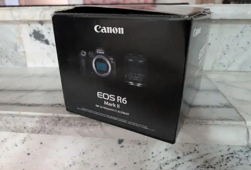 دوربین canon Eos R6 mark ll دست دو
