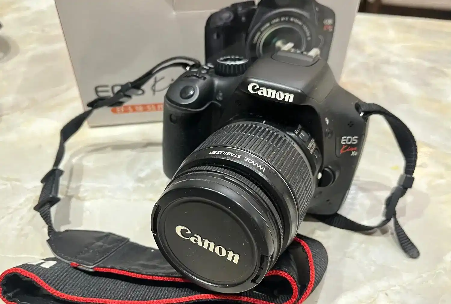 دوربین کنون Kiss X4 EOS 550D دست دو