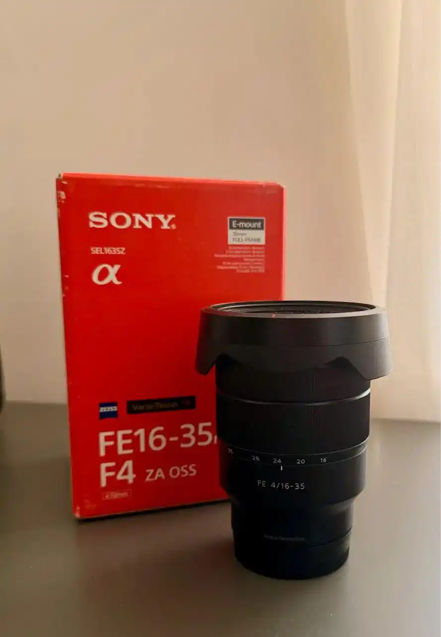 لنز سونی ۱۶-۳۵ اف ۴ / FE 16-35 F4 sony دست دو