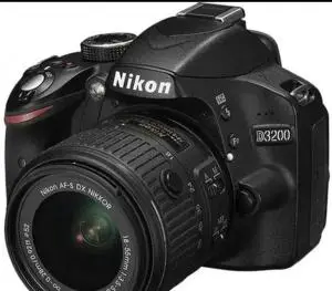 دوربین حرفه ای نیکون  Nikon D3200+18-55mm دست دوم