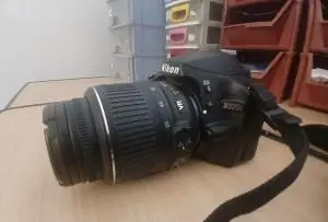 دوربین حرفه ای نیکون  Nikon D3200+18-55mm دست دوم
