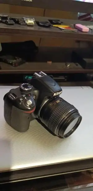 دوربین حرفه ای نیکون  Nikon D3200+18-55mm دست دوم