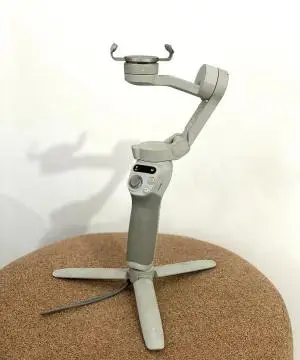 گیمبال DJI osmo mobile se دست دوم